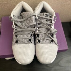 Nike Kids Gray Quilted Sneakers